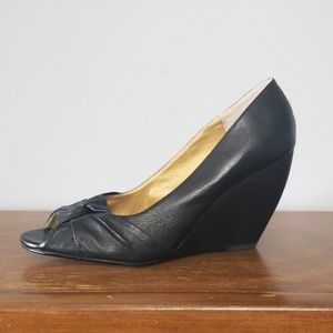 Seychelles knotted leather peep toe wedges 9.5